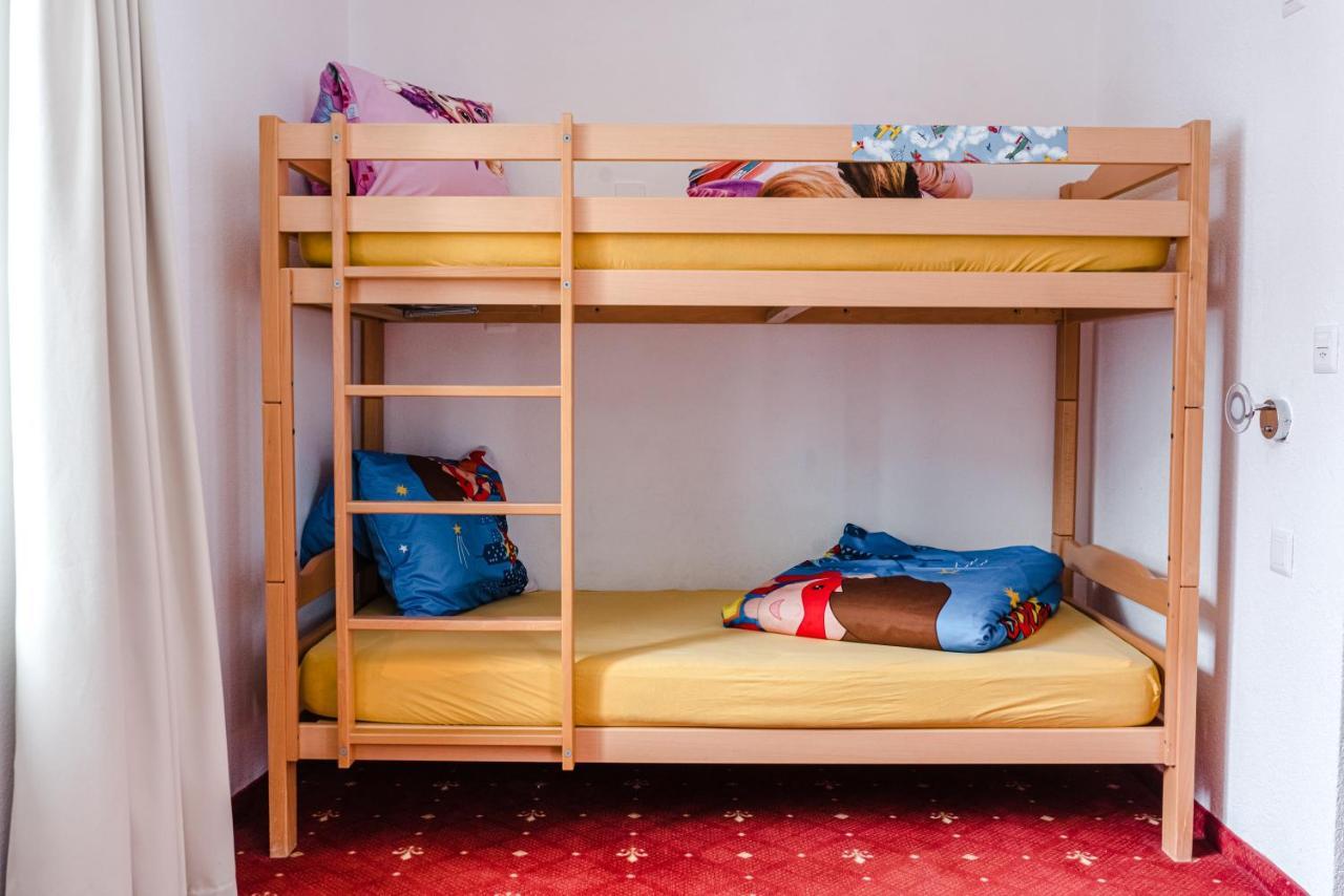 Family Hotel Desiree Grachen Ngoại thất bức ảnh