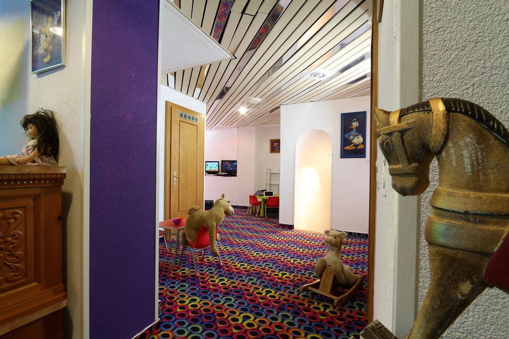Family Hotel Desiree Grachen Ngoại thất bức ảnh